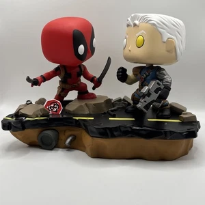Funko Pop! Moments: Marvel - Deadpool Vs Cable 318 Comic Loose OOB 2018 - Picture 1 of 6