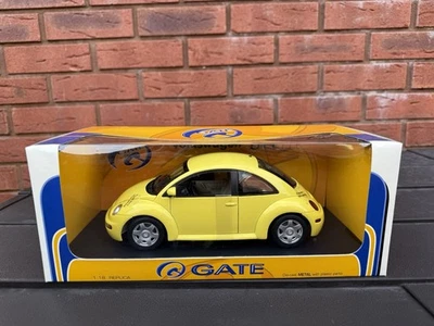 Puerta Volkswagen Beetle - 1:18 como nueva en caja Foto 1 de 4