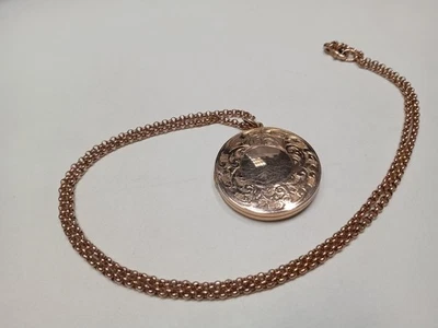 Medallón 1914 de oro rosa de 9 quilates con sello en cadena de eslabones Belcher de 20 pulgadas. Foto 1 de 4