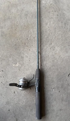 Удилище и катушка для спиннинга Shakespeare Synergy литая удочка - Изображение 1 из 4