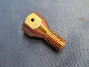 JAGUAR DIFF SIDE MOUNTING BOLT (SHORT 33MM) E-TYPE XJ6 XJ12 XJS 420 DS420 C17010 - Picture 1 of 3