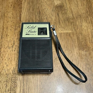 VTG KMart AM 5 Pocket Solid State Transistor Radio Black - PARTS ONLY - Picture 1 of 2