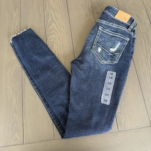 BKE Buckle Jeans Skinny Womens 24x32 Dark Blue Mid Rise Premium Stretch Denim - Picture 1 of 18