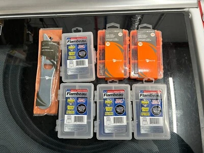 Pacote com 7 ganchos de minhoca Flambeau 1002 Tuff Tainer mini equipamento de pesca Southbend Bass - Imagem 1 de 4