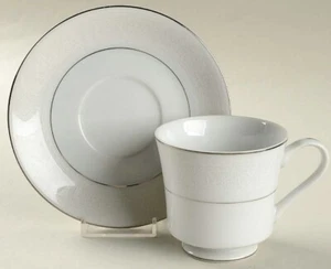 Tazza e piattino Daniele Demure fine Cina made in Japan - Foto 1 di 1