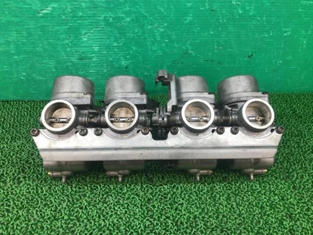 Carburador para Honda CB750F RC04 Foto 1 de 4