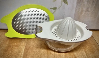Pampered Chef Citrus Juicer & Zester #100361 Complete Set - Image 1 of 4