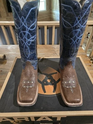 IMPRESCINDIBLE VER!! Botas para mujer Ariat Ranch Luxe grano de cacao/aqua dulce 10015334 Foto 1 de 4