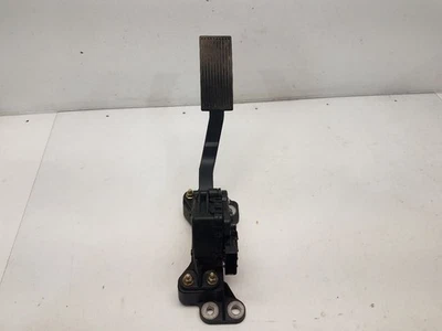 Nissan Frontier 2006 (4,0 L/AT/cabina King) pedal acelerador - DBW/conducción por cable Foto 1 de 4