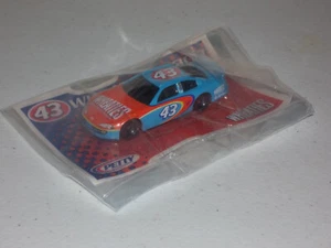 Vintage 2002 General Mills Wheaties 2000 Nascar #43 Petty Enterprises 3" Car - Picture 1 of 6