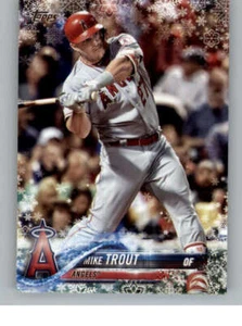 2018 Topps Walmart Holiday Snowflake #HMW100 Mike Trout (ref 145438) - Picture 1 of 2