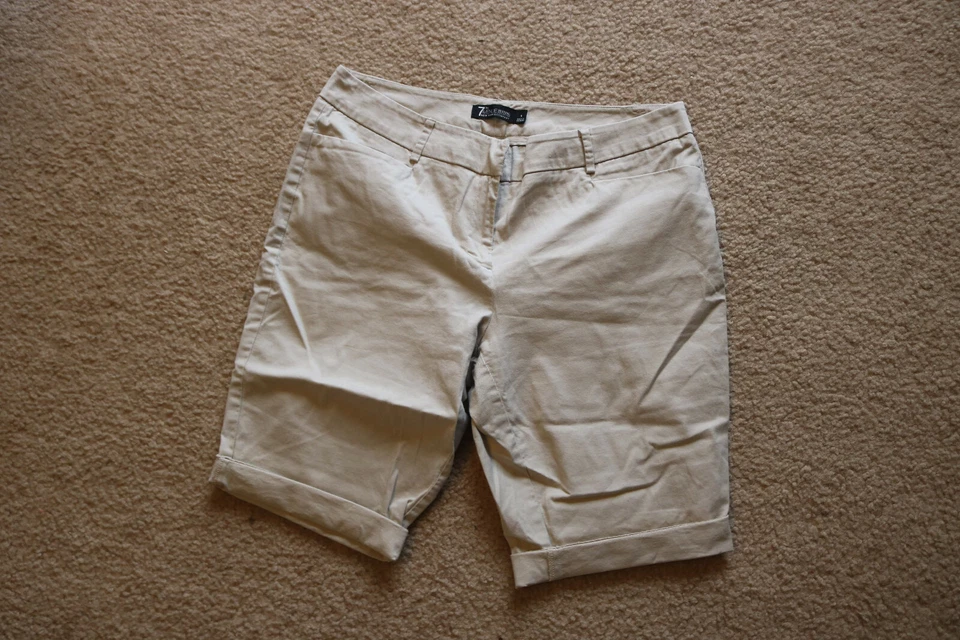 Bermuda Bermuda Feminina 7th AVENUE NEW YORK & CO. Bege Tamanho 8 - Imagem 1 de 4