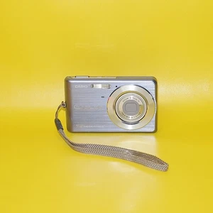 VERY RARE PERFECT Casio Exilim EX-Z77 7.2MP BLUE Digital Camera + FAST POSTAGE! - Picture 1 of 9