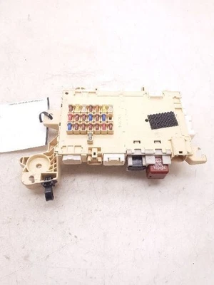 03 04 05 06 LEXUS LS430 LUX MONTAJE CAJA DE CONEXIONES FUSIBLES LADO PASAJERO  Foto 1 de 4