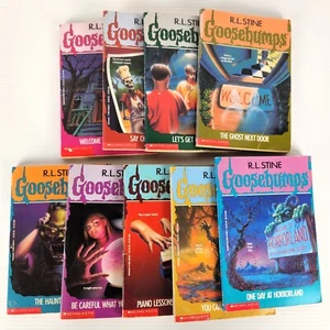 Vintage Goosebumps Original Titles 9x PB Book Bundle Lot R.L Stine Horror Story - Picture 1 of 17