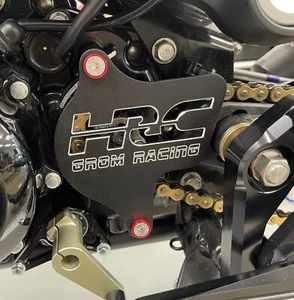 Cubierta de piñón HRC de aluminio Billet 2022+ Honda Grom MSX 125cc - Imagen 1 de 4