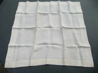 grand mouchoir pochette ancien en soie beige - Photo 1/4