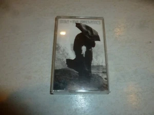 MIKE & THE MECHANICS - Living Years - 1988 UK 10-track cassette - Picture 1 of 3