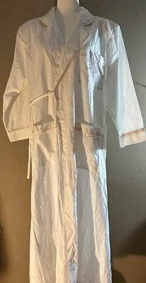 Bata Miss Elaine vintage. Cuerda de dibujo. Algodón usada. Foto 1 de 4