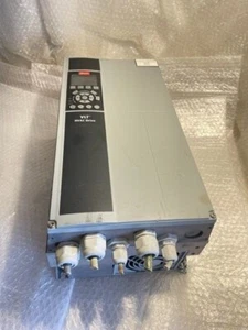 Unidad de HVAC Danfoss VLT FC-102P4K0T4E55H1XGXXXXXXXXXXXBXCXXDX P/N 509410G310 - Imagen 1 de 5