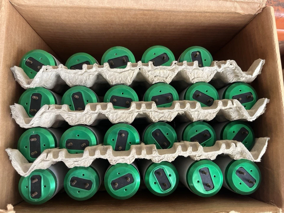 23 Philips 272427 - F30T12/CW/RS/ALTO Straight T12 Fluorescent Tube Light Bulb - Image 1 of 3