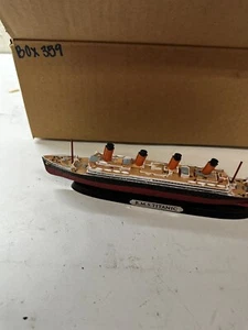 Titanic Belfast Souvenirs Appx 21cm Long 06053 - R.M.S. Titanic Ship Resin Model - Picture 1 of 4