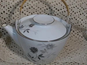 Vintage Noritake Rosamor Tea Pot Bamboo Handle 5851 - Picture 1 of 9