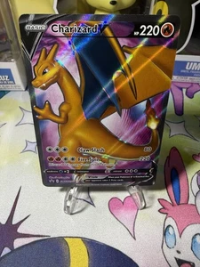 Charizard V SWSH050 SWSH: Tarjetas Promocionales Espada y Escudo Holo - Imagen 1 de 12