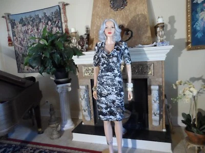 Vestido Vaina Cuello Capucha Estampado Multi Camuflaje Negro Halo Negro/Gris Talla 6 Foto 1 de 4