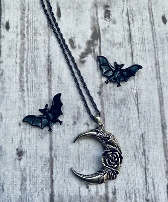 Mythical Moon Witchcraft Fairytale Magic Necklace - Image 1 of 4