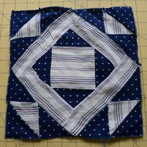 6741 1 Antique 1890-1910 Center Diamond quilt block, stripes and dots - Bild 1 von 1