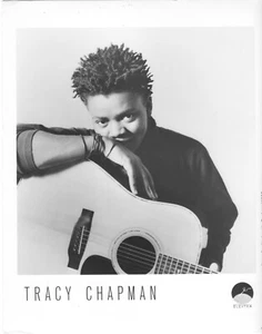Folk Rock Singer TRACY CHAPMAN B&W 8x10 Publicity PHOTO 1988 - Picture 1 of 1