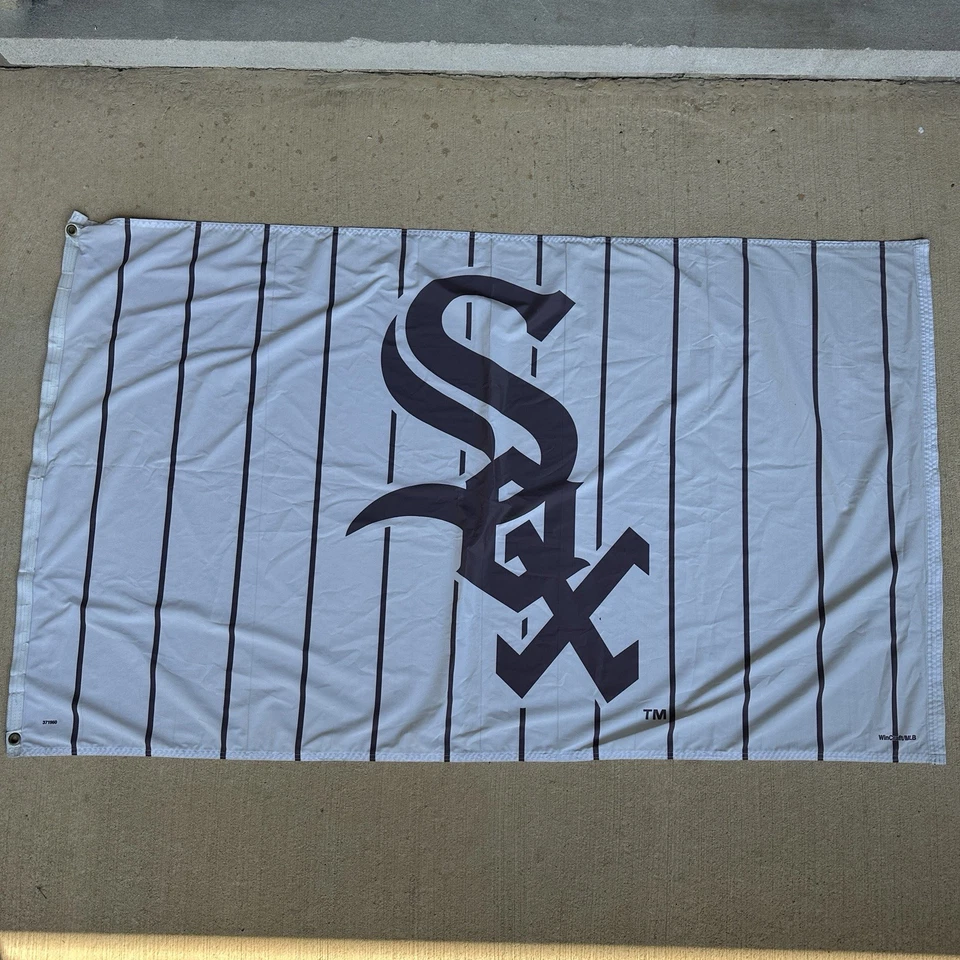 Chicago White Sox Vintage Pinstripes Flag Banner MLB 5x3 USA Made - Image 1 of 4