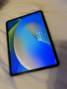 iPad PRO (11 Inch) (2nd Gen) - Picture 1 of 2