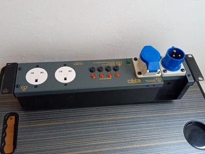 EMO C612 POWER DISTRIBUTION PANEL 2U Surge Protection 16x OUT IEC320 Rack Mount  - Image 1 of 4