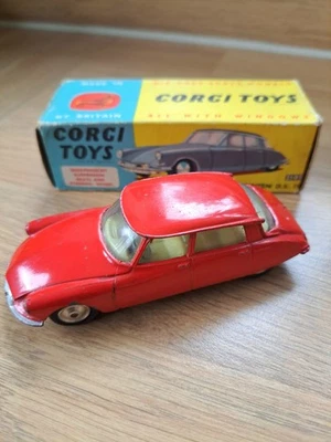 CORGI 210S CITROEN D.S.19 BOXED CAR - Image 1 of 4
