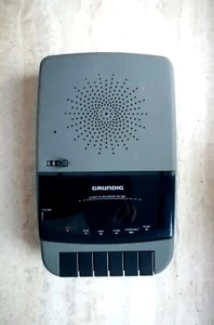 Registratore/lettore di cassette GRUNDIG CR120A con tasti anche in braille - Foto 1 di 9