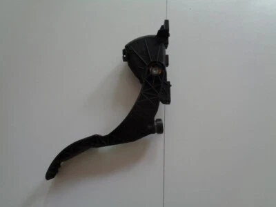 Volkswagen Beetle 1999-2005, Golf, Jetta, AudiTT gasolina STD pedal acelerador Foto 1 de 3