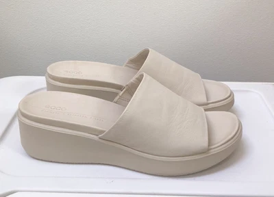 Sandalia de cuña de cuero nobuck piedra caliza ECCO Flowt para mujer talla 9-9,5 (40) Foto 1 de 4