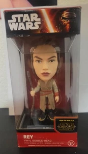 Funko Wacky Wobbler: Star Wars - Rey (con staff) - Foto 1 di 6