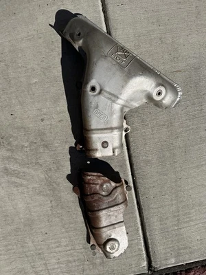 1990-1997 Mazda Miata 1.8 Exhaust Shield Cover Plate Heat Shield OEM - Image 1 of 4