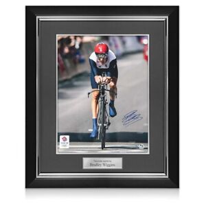 Photo de cyclisme olympique signée par Bradley Wiggins. Encadré