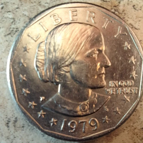 1979 Susan B Anthony Dollar p w/bow button error Cover