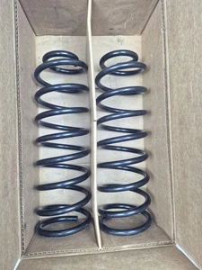 MOOG 3224 Coil Spring Set for Jeep Wrangler - Picture 1 of 5