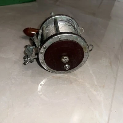 Penn 113H Special Senator 4/0  MAROON  Saltwater Fishing Reel-- - USA - Image 1 of 4