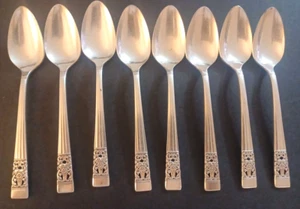 Oneida Community CORONATION Silver Plated 8 Teaspoons 1936 Flatware Filligree - Picture 1 of 4