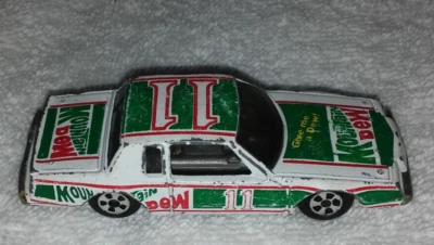 ERTL Winston Cup Buick Regal Mountain Dew Darrell Waltrip #11 - Image 1 of 3