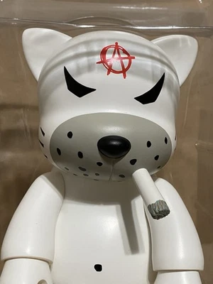 Frank Kozik - Anarchy WHITE  CAT Qee - Strangekiss - Toy2R - 8 INCH - Rare - NIB - Image 1 of 4