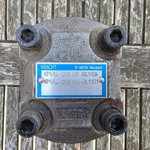 New And Unused Hydraulic Pump. - Picture 1 of 4