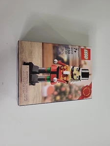 LEGO Seasonal: Nutcracker (40254) - Picture 1 of 5